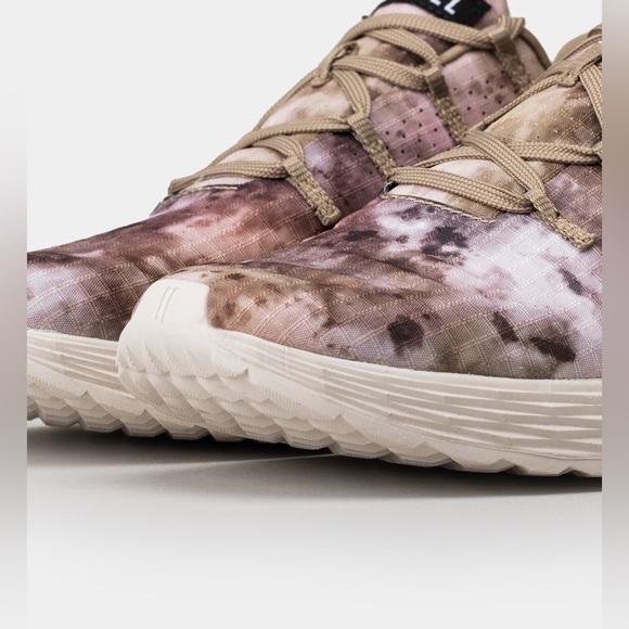 WOMEN'S TIE-DYE RIPSTOP RUNNER - Picture 2 of 13